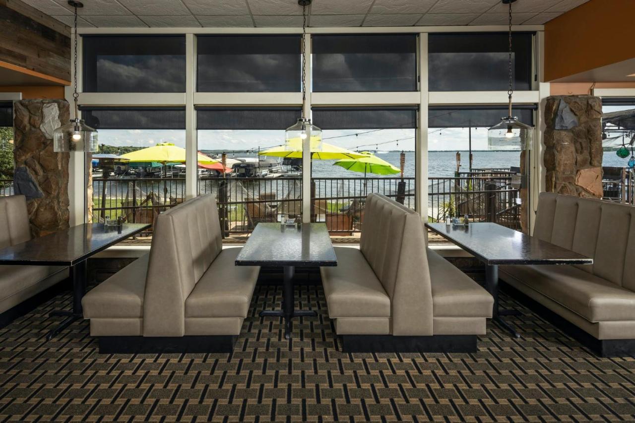 Holiday Inn Detroit Lakes By Ihg Exterior foto