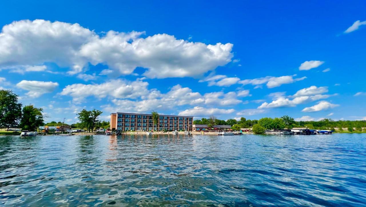Holiday Inn Detroit Lakes By Ihg Exterior foto