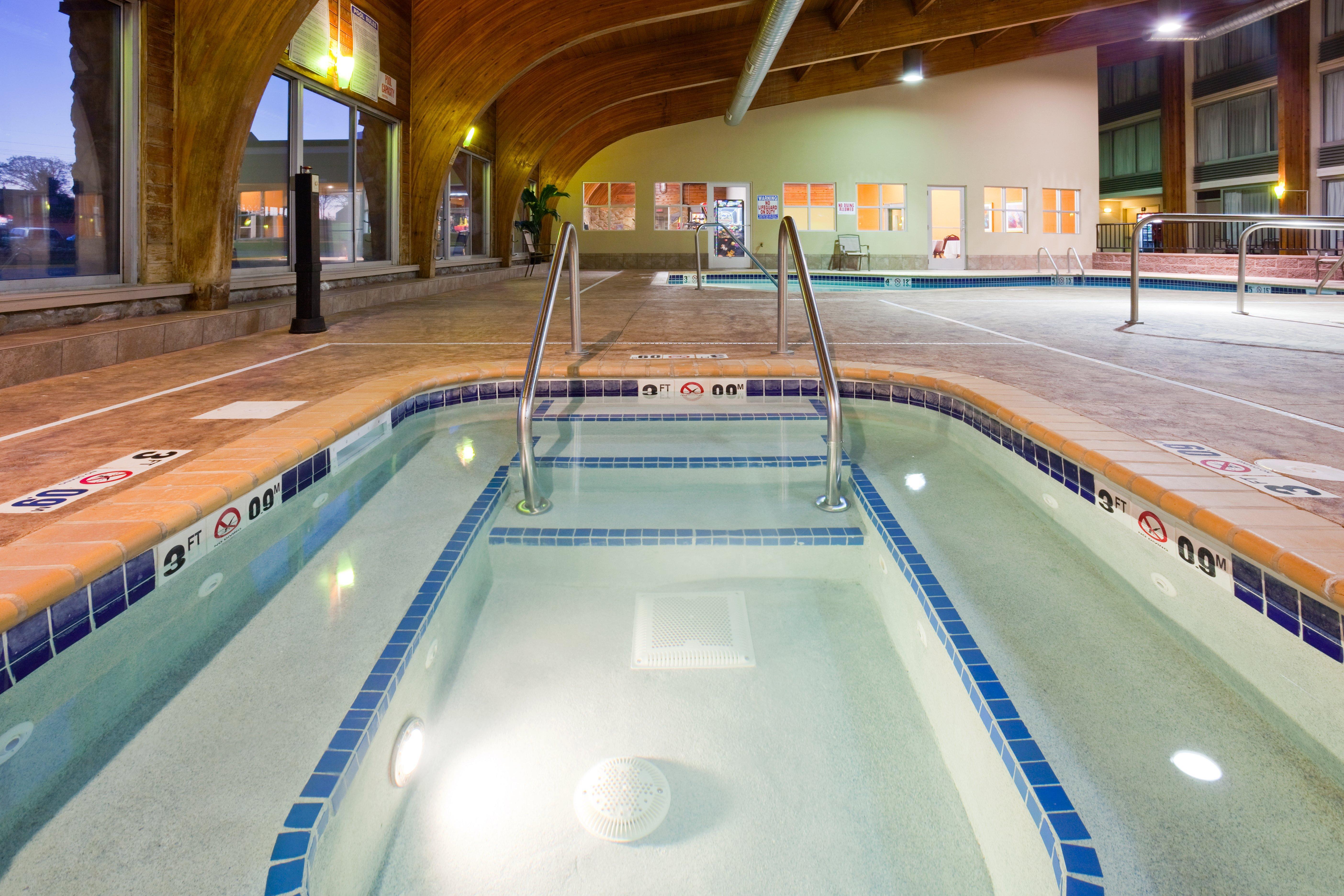 Holiday Inn Detroit Lakes By Ihg Exterior foto