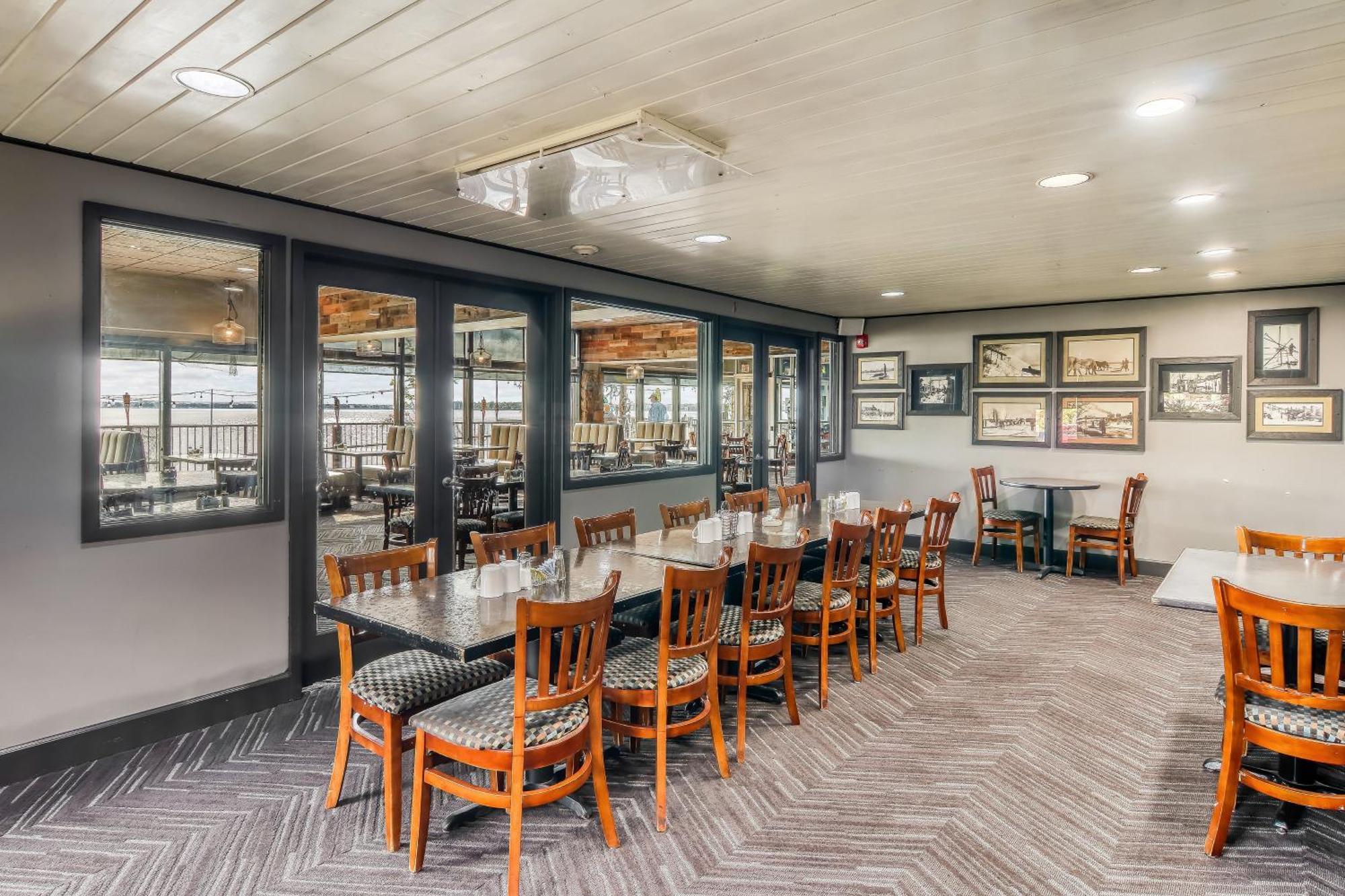 Holiday Inn Detroit Lakes By Ihg Exterior foto